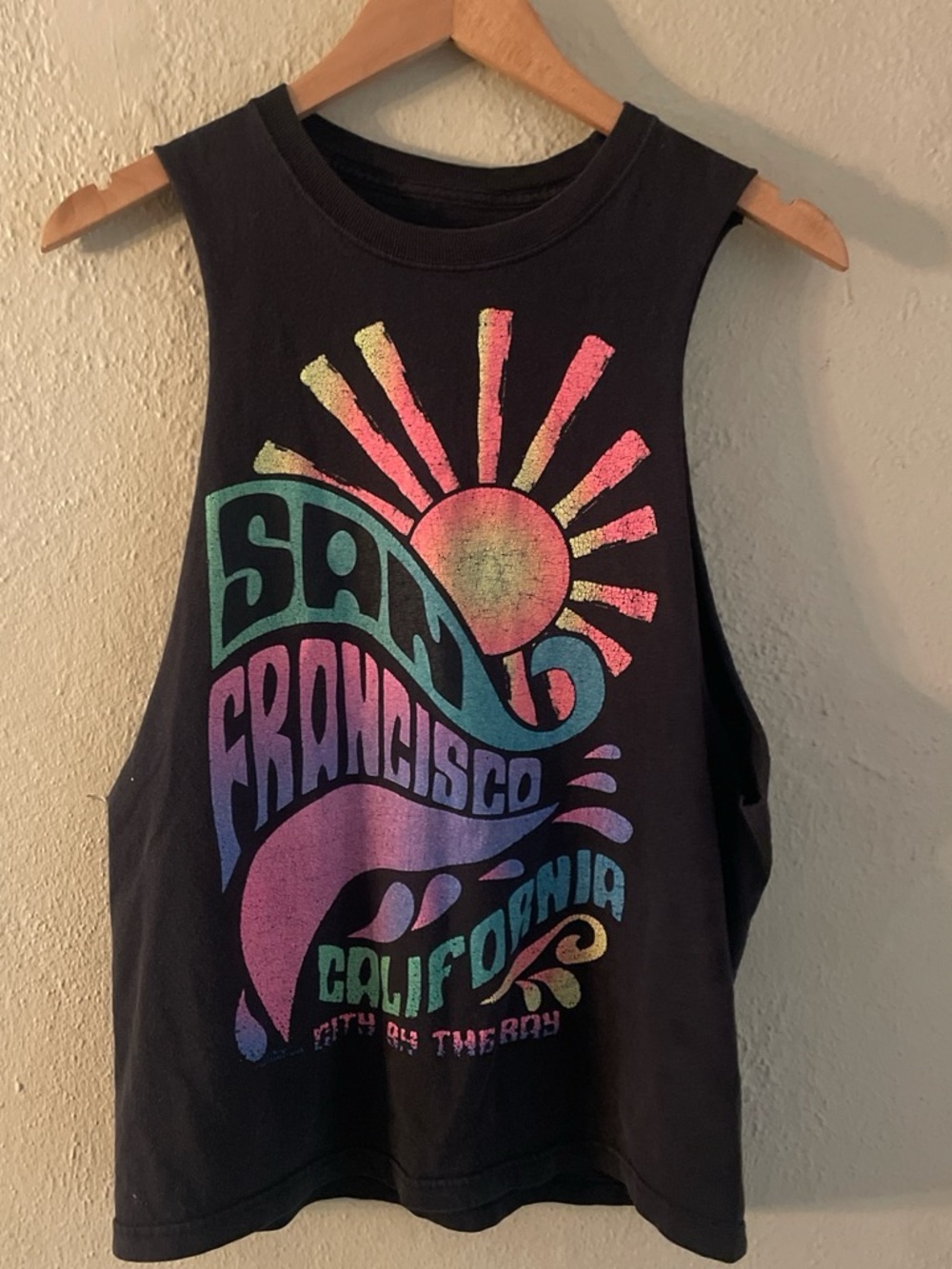 San Francisco Graphic Muscle Tank - Rainbow Sun
